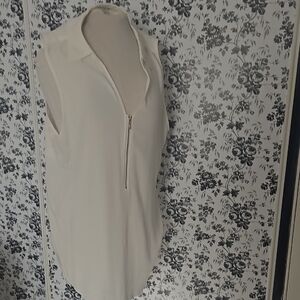 torrid Cream Sleeveless Zip-Front Blouse